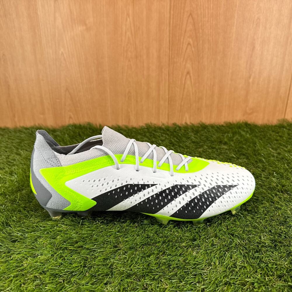 adidas Predator Accuracy.1 Low FG White Black GZ0032 Men’s 11.5 Soccer Cleats - Picture 2 of 7